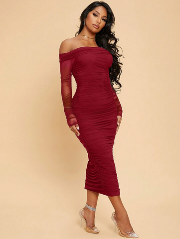 Image of Vestido de mujer con hombros descubiertos y malla fruncida Vestido bodycon